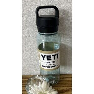 YETI Yonder Water Bottle Leakproof Chug Cap Seafoam Reusable 34 Oz 1 L